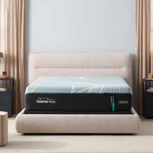 Tempur-Pedic® TEMPUR-LuxeAdapt® Medium Hybrid Mattress